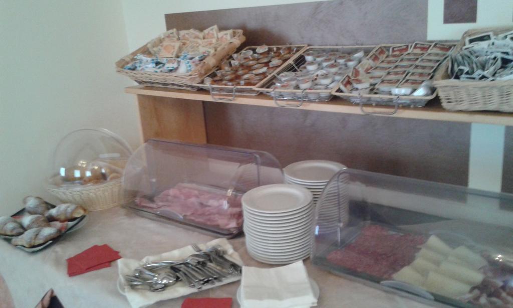 Albergo Bar Ristorante Alla Rama 말세진느 외부 사진
